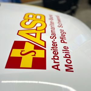Fahrzeugbeschriftung für ASB