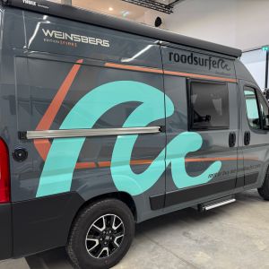Fahrzeugbeschriftung für Roadsurfer München